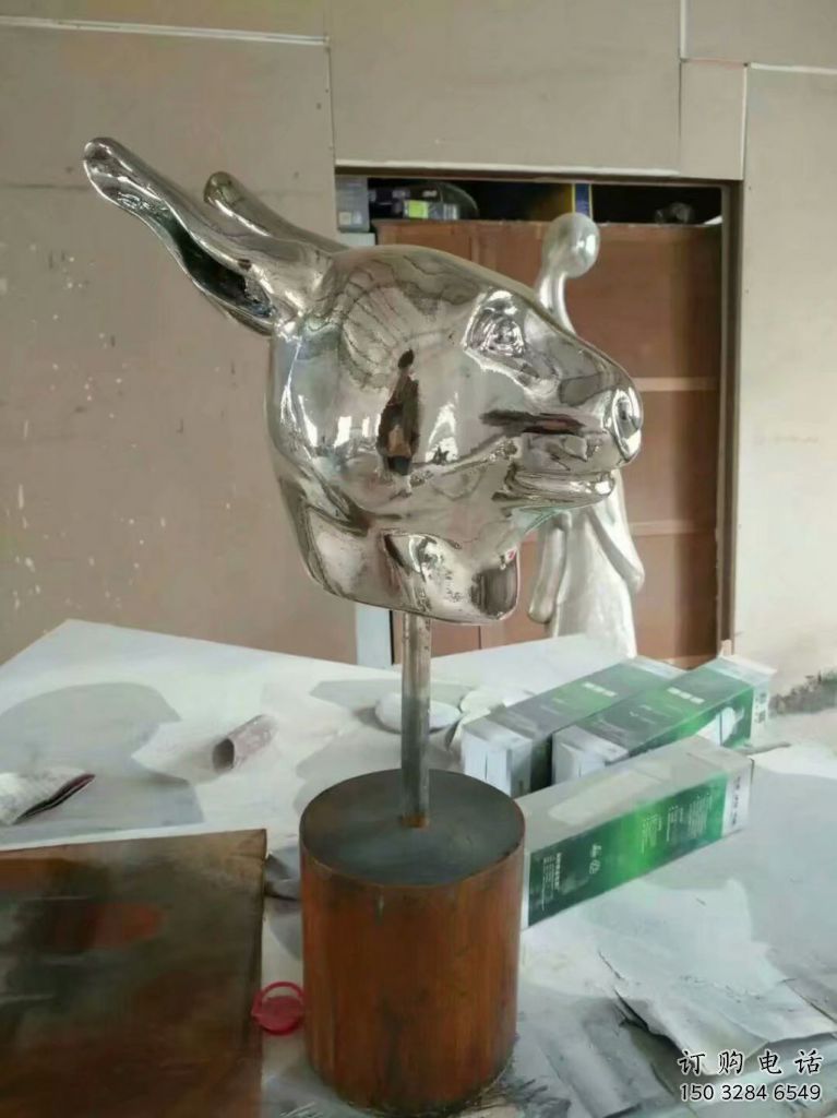 山羊雕塑 鍛造鏡面擺件 商場(chǎng)山羊雕塑廠家