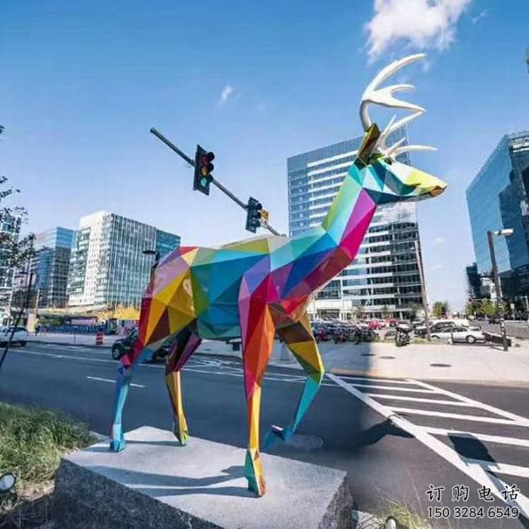 公園鹿雕塑廠家 中式啞光小品 風景區(qū)電鍍鹿雕塑