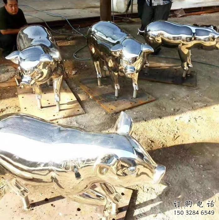 鏡面豬雕塑廠家 大型戶外擺件 風景區(qū)仿真豬雕塑