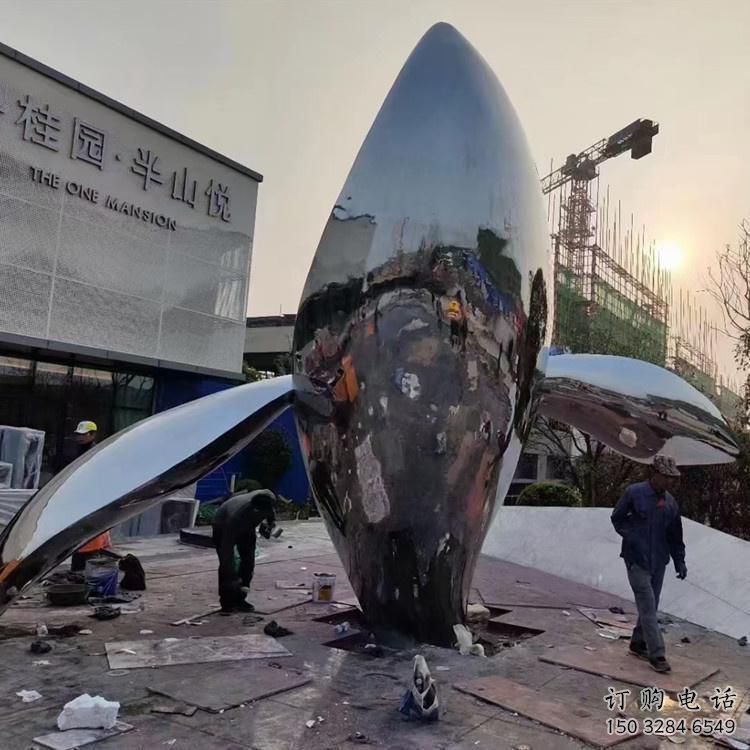 園林金魚雕塑廠家 大型房地產(chǎn)擺件 街道戶外金魚雕塑