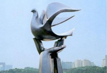 步行街飛鴿雕塑廠家 創(chuàng)意廣場(chǎng)擺件 戶外仿真飛鴿雕塑