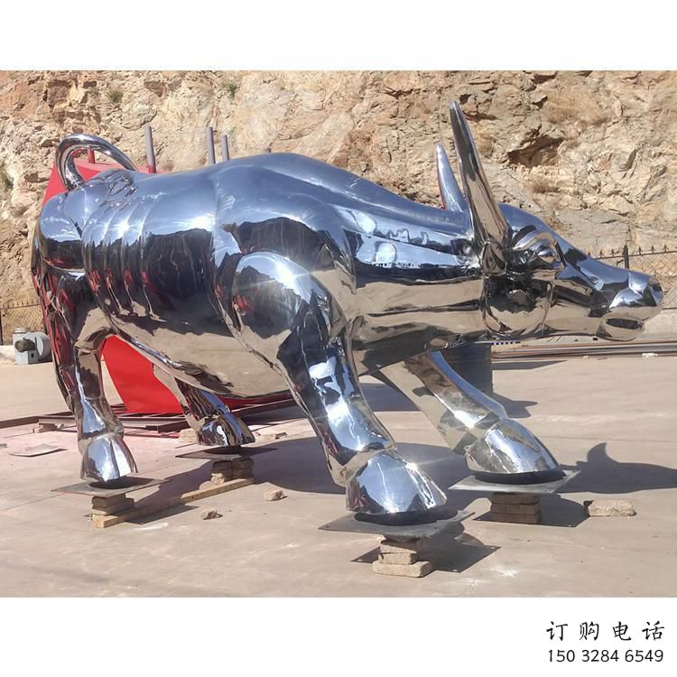 鍛造牛雕塑廠家 卡通鏡面擺件 廣場(chǎng)現(xiàn)代牛雕塑