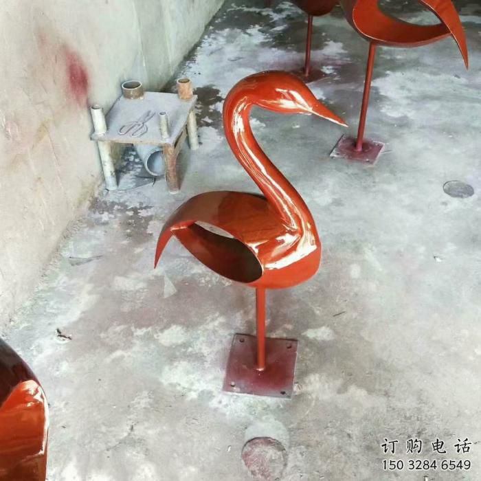 園林雀鳥(niǎo)雕塑廠(chǎng)家 大型烤漆擺件 街道仿古雀鳥(niǎo)雕塑