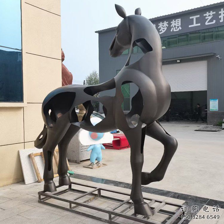 公園跑馬雕塑廠家 中式鏤空小品 風景區(qū)仿古跑馬雕塑