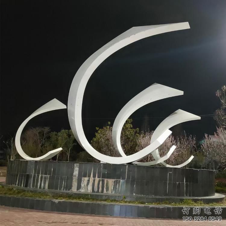 切面小船雕塑廠家 庭院擺件 抽象不銹鋼小船雕塑生產(chǎn) 切面小船雕塑廠家 庭院擺件 抽象不銹鋼小船雕塑生產(chǎn)