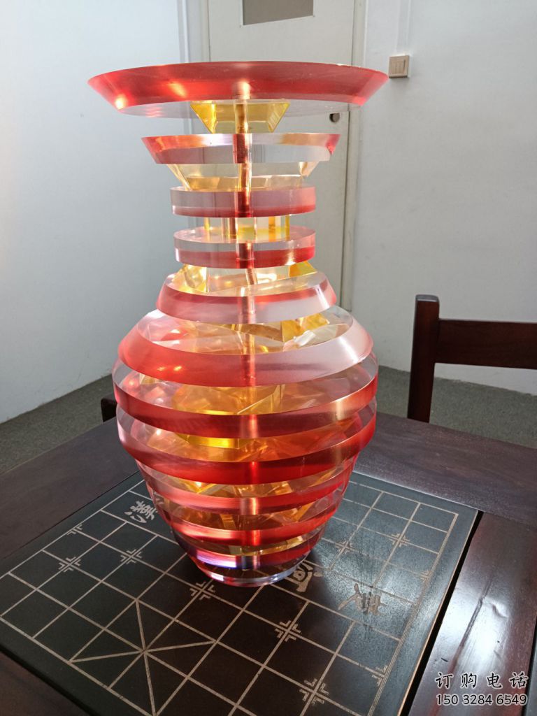 創(chuàng)意花瓶雕塑廠家 鏤空小品 公園不銹鋼花瓶雕塑廠
