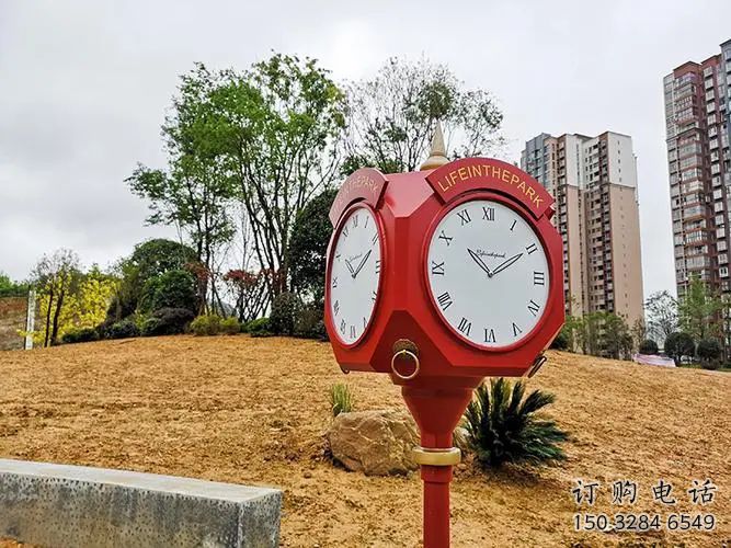 街道鐘表雕塑廠家 現(xiàn)代擺件 烤漆不銹鋼鐘表雕塑廠