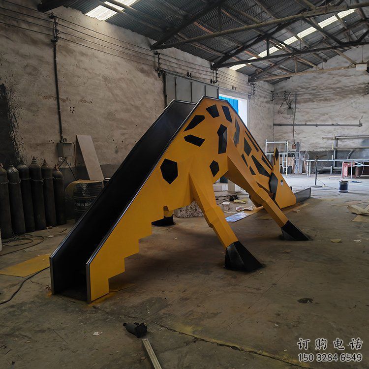 街頭滑梯雕塑廠家 大型別墅區(qū)擺件 戶(hù)外不銹鋼滑梯雕塑廠