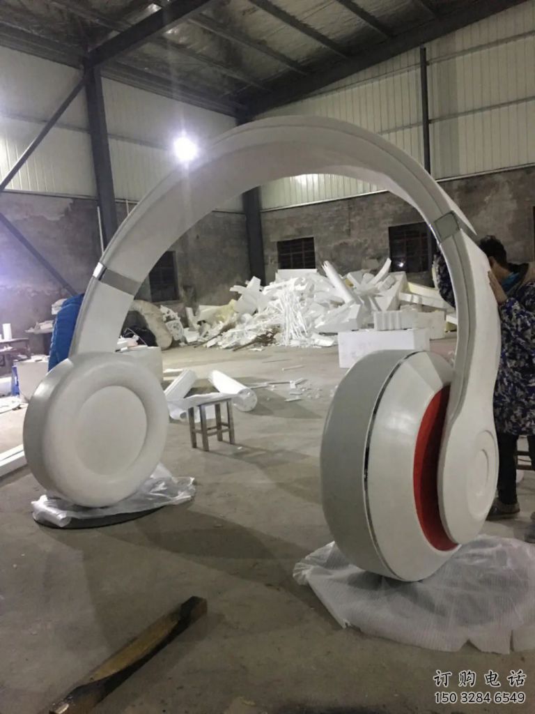 園林耳機(jī)雕塑廠家 公園音樂小品 中式不銹鋼耳機(jī)雕塑廠
