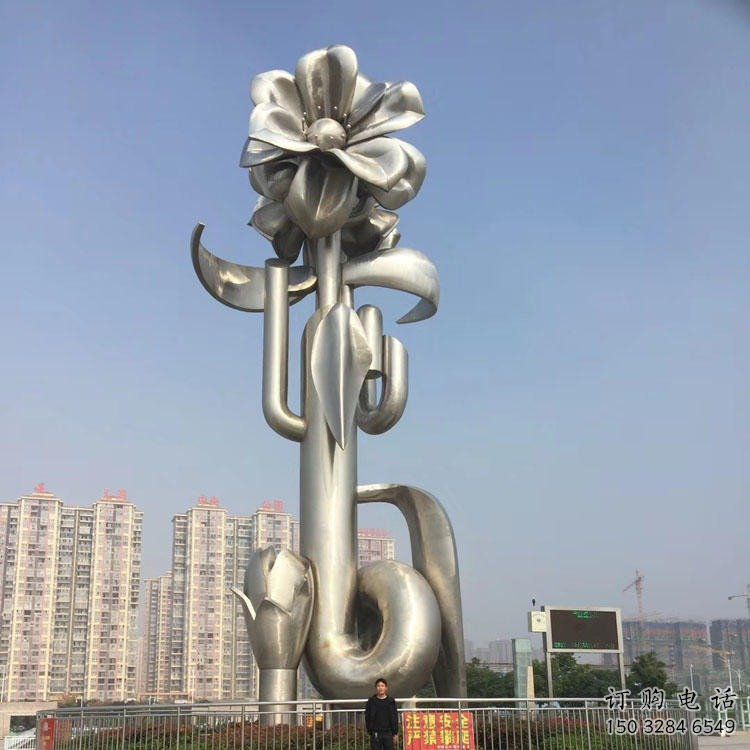 現(xiàn)代喇叭花雕塑廠家 大型別墅區(qū)擺件 廣場不銹鋼喇叭花雕塑廠