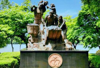 農(nóng)村擁軍雕塑廠家 草地?cái)[件 烤漆擁軍雕塑制作