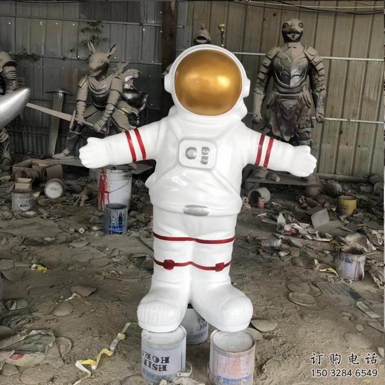 廣場宇航員雕塑廠家  創(chuàng)意小品  大型宇航員雕塑定制