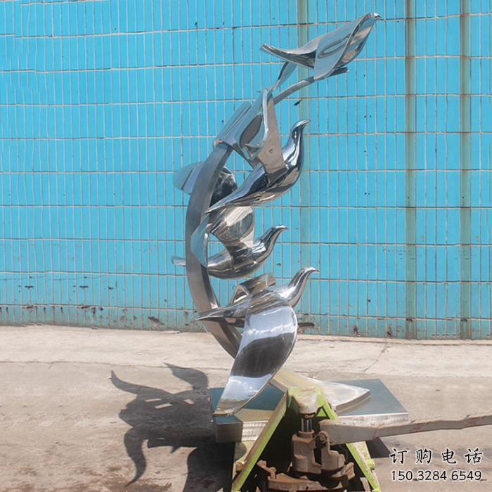 創(chuàng)意群鳥雕塑廠家  鏡面小品 公園不銹鋼群鳥雕塑廠