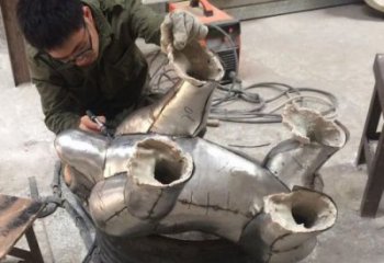 黑龍江酒店猩猩雕塑，水景系列，鍛造工藝