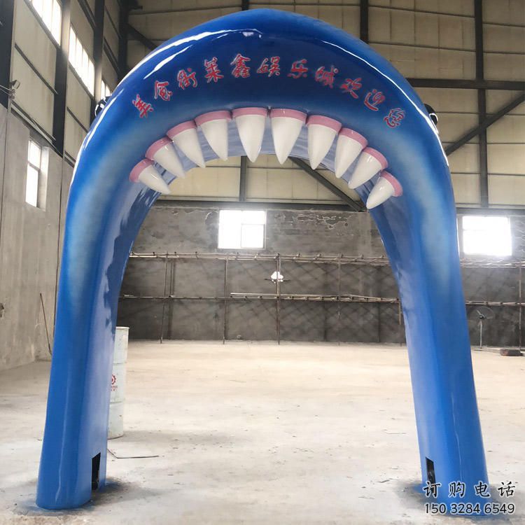 大門(mén)口大門(mén)雕塑 發(fā)光公園雕塑 仿真拱門(mén)雕塑生產(chǎn)商
