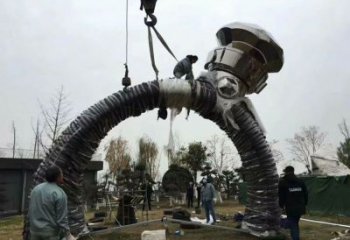 觀賞型現(xiàn)代指環(huán)雕塑 大型別墅區(qū)標識雕塑 彩繪戒指環(huán)雕塑