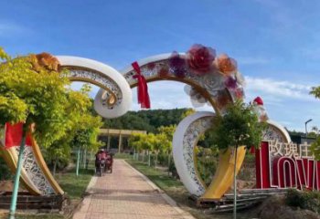 心形大門雕塑，創(chuàng)意設(shè)計，戶外不銹鋼拱門雕塑