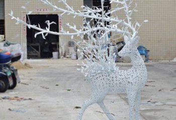 鏤空梅花鹿雕塑標準，彩鋼制作，鏤空工藝動物雕塑優(yōu)價