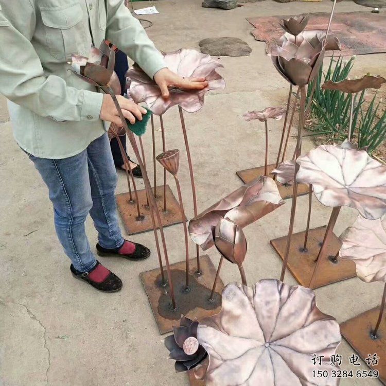 銅荷葉雕塑定制，小區(qū)雕塑，銅荷葉雕塑提供