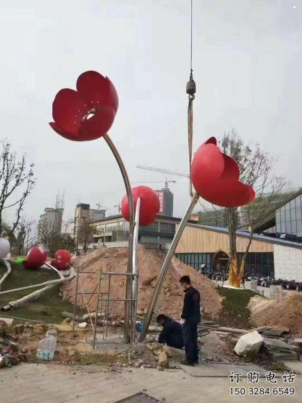 廣場花朵雕塑
