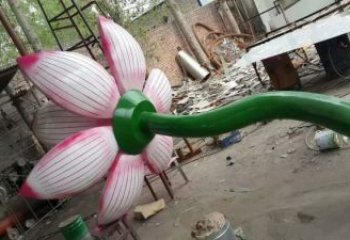 荷花雕塑選用，小區(qū)擺件，大型仿真荷花雕塑廠家
