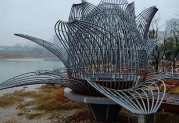 鏤空蓮花雕塑廠家，景區(qū)雕塑，景觀燈光蓮花雕塑指用