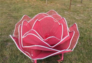 玫瑰花雕塑定做，公園雕塑，鏤空玫瑰花雕塑生產(chǎn)廠家