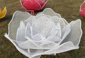 牡丹花雕塑供應(yīng)，燈光雕塑，鏤空牡丹花雕塑定制廠家