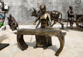 彈古箏雕塑制造商，小區(qū)擺件，民俗人物雕塑提供