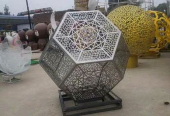 棱面球雕塑精選，景區(qū)雕塑，鏤空棱面球雕塑制作