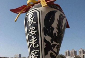 酒瓶雕塑制作廠家，城市雕塑，景觀玻璃鋼酒瓶雕塑專供