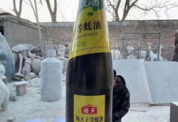 展示酒瓶雕塑定制，小區(qū)雕塑，玻璃鋼酒瓶雕塑提供
