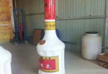 風景區(qū)瓶子雕塑