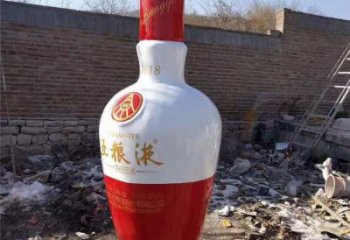 酒瓶雕塑定價(jià)，景觀概念，玻璃鋼酒瓶雕塑預(yù)定