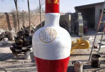 酒瓶雕塑生產(chǎn)，藝術(shù)雕塑，各類玻璃鋼酒瓶雕塑定制
