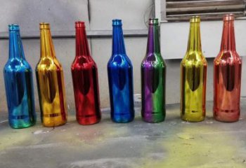 啤酒瓶雕塑供求，村標(biāo)概念，玻璃鋼啤酒瓶雕塑制作承接