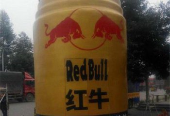 飲料瓶雕塑制造商，小區(qū)擺件，玻璃鋼飲料瓶雕塑提供