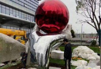 火球雕塑定價，廣場雕塑，手托火球雕塑廠家