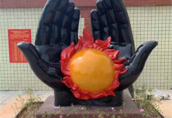 火球雕塑展品，花園小品，玻璃鋼手托火球雕塑優(yōu)選