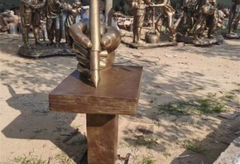 手握鋼筆雕塑承接，城市雕塑，仿銅手握鋼筆雕塑廠家