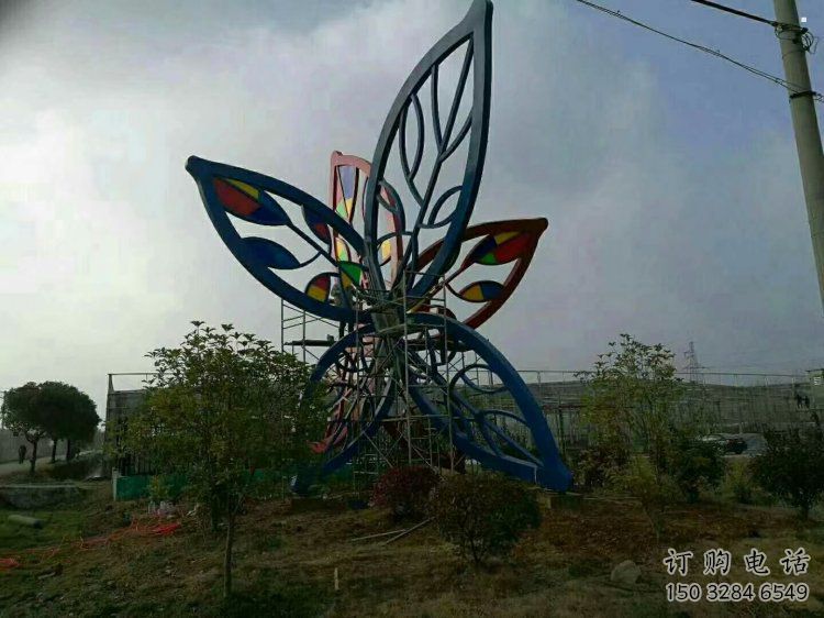 燈光樹葉雕塑優(yōu)選，景區(qū)案例，抽象燈光樹葉雕塑選用