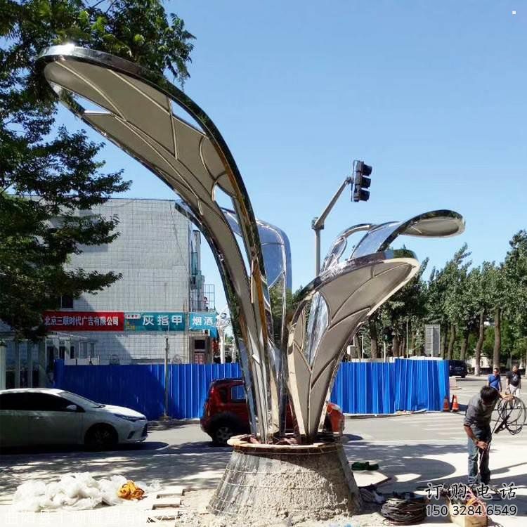 鏡面樹葉雕塑制造，廣場(chǎng)雕塑，制造不銹鋼樹葉雕塑廠家