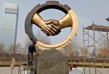 握手雕塑批發(fā)，景觀雕塑，不銹鋼握手雕塑制作承接