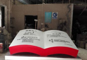 書籍雕塑廠家優(yōu)選，陸地?cái)[件，玻璃鋼書籍雕塑供應(yīng)