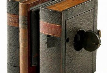 銅書籍雕塑廠家，金屬組合，銅書籍雕塑定做