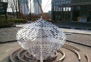 鏤空樹葉雕塑選用，陸地擺件，鐵藝樹葉雕塑加工廠家