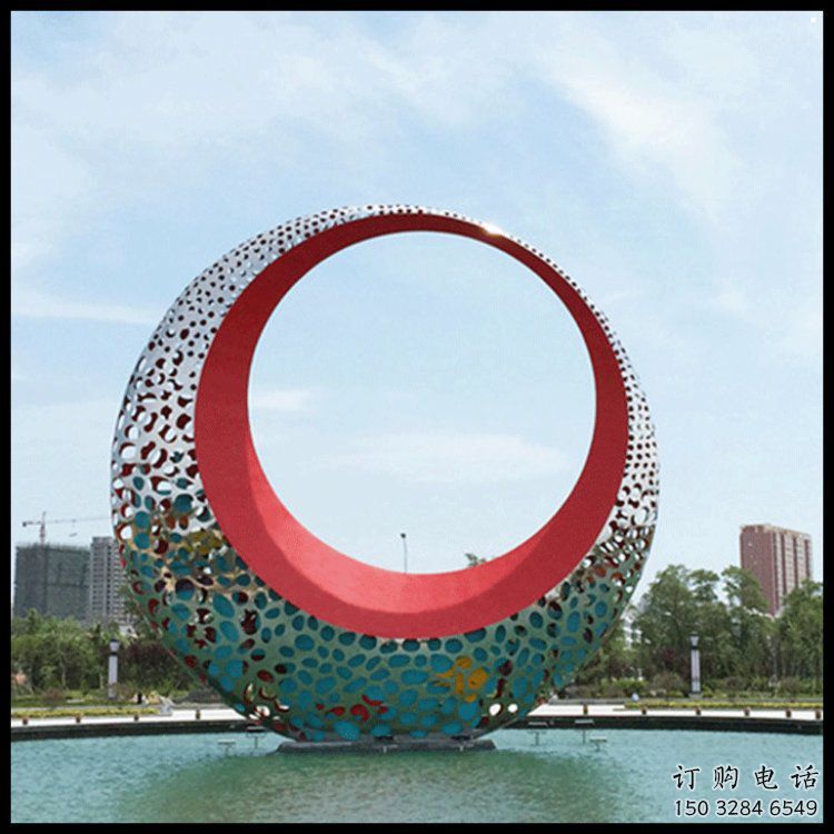 小區(qū)月牙雕塑，拉絲景觀雕塑，抽象效果