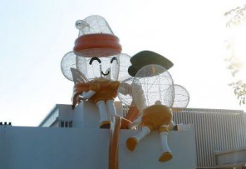 鏤空卡通雕塑服務(wù)商，美陳雕塑，鐵藝卡通雕塑訂做廠家