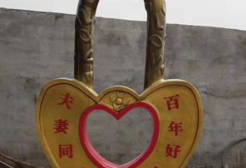連心鎖雕塑觀賞型，標(biāo)識雕塑，紀(jì)念連心鎖雕塑展品