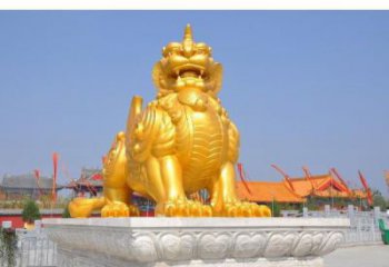 銅仁廣場(chǎng)貔貅雕塑，動(dòng)物彩繪雕塑，抽象效果